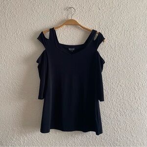 Bold Elements shoulder top